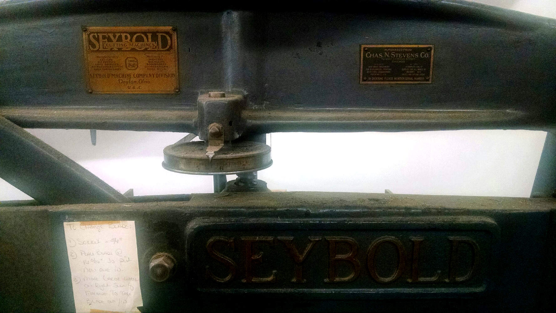 35" Seybold Paper Cutter - powered 35" Seybold Paper Cutter - powered